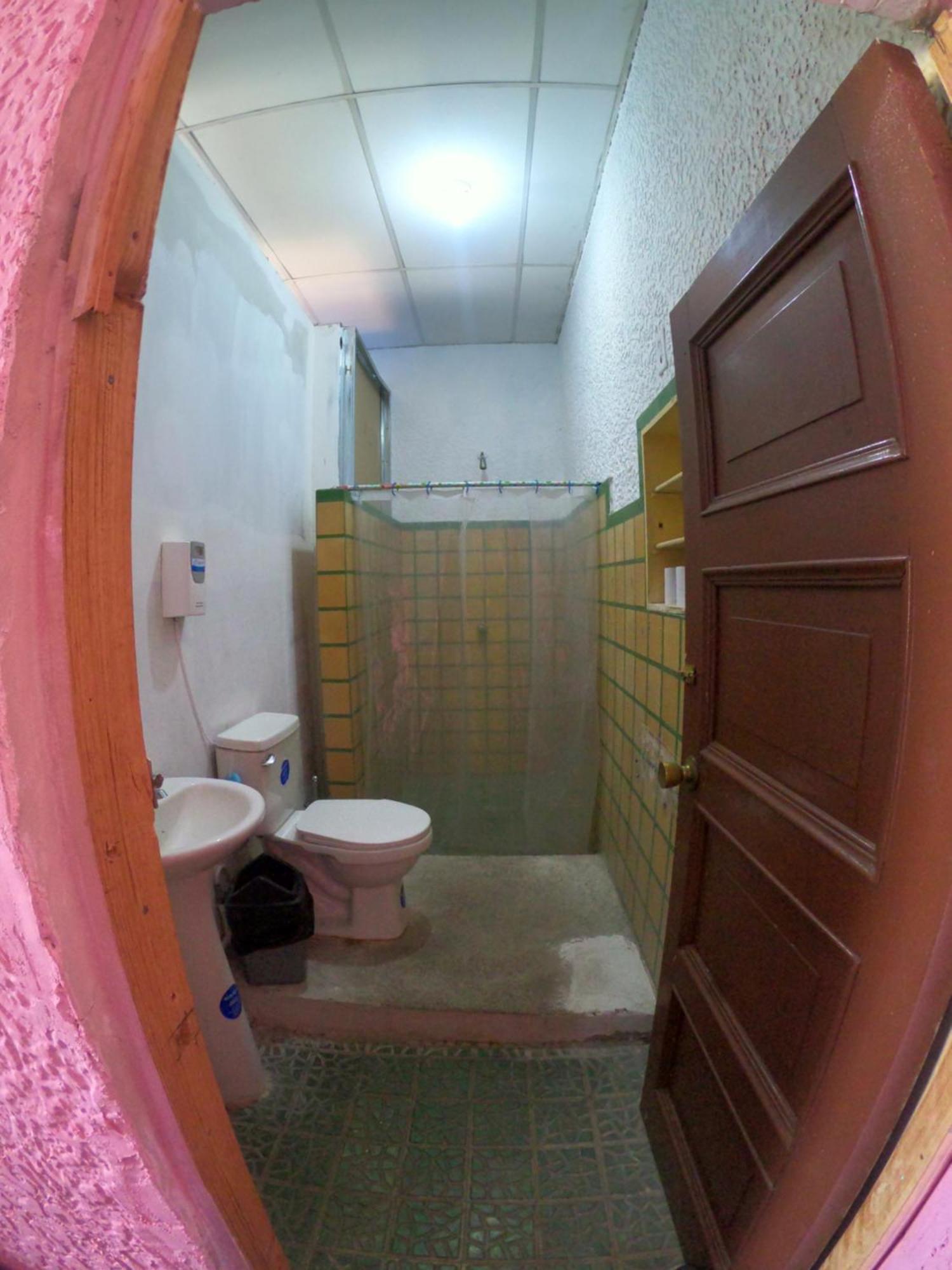 Ricks Hostel Santa Ana Zewnętrze zdjęcie