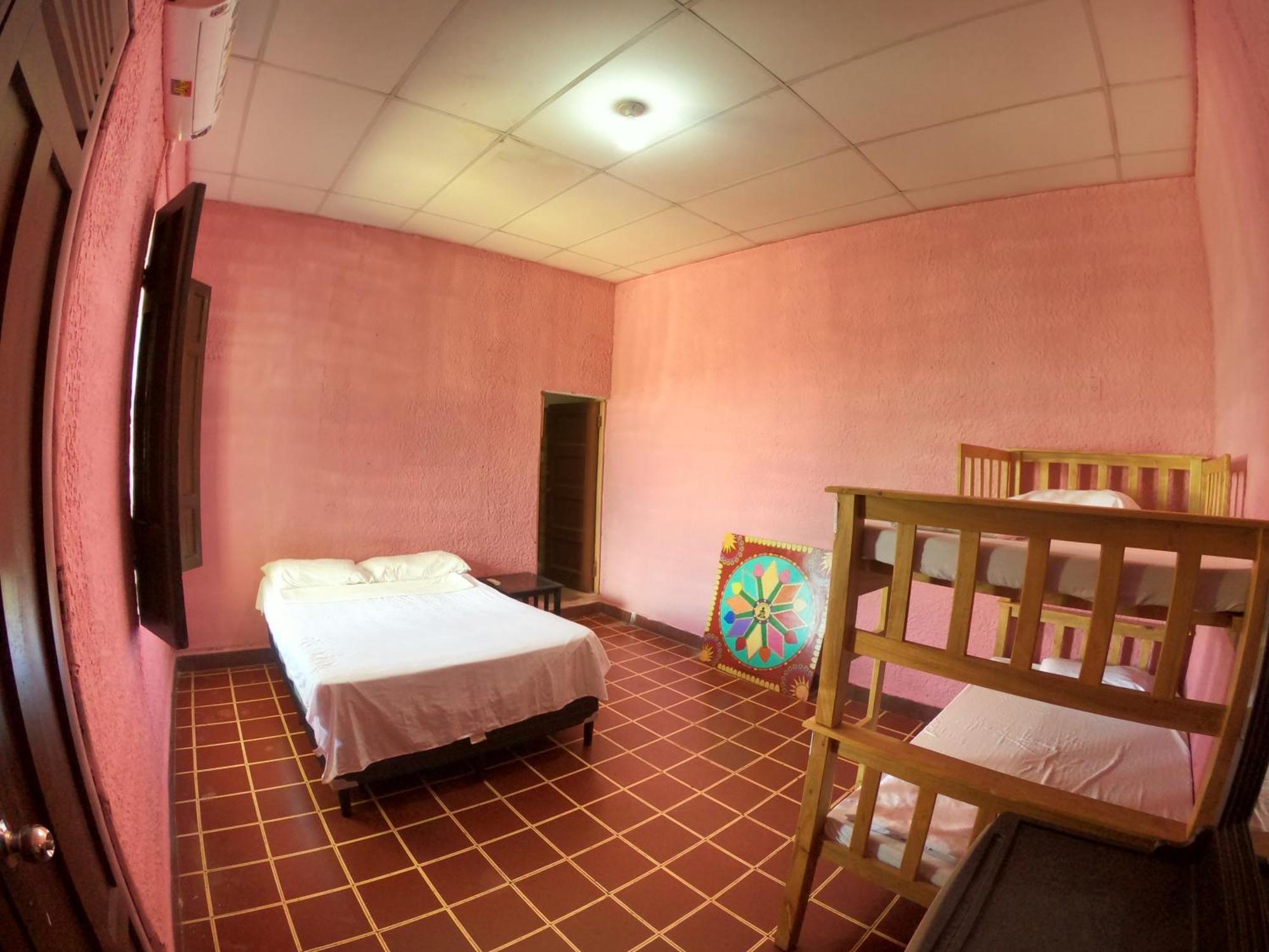 Ricks Hostel Santa Ana Zewnętrze zdjęcie